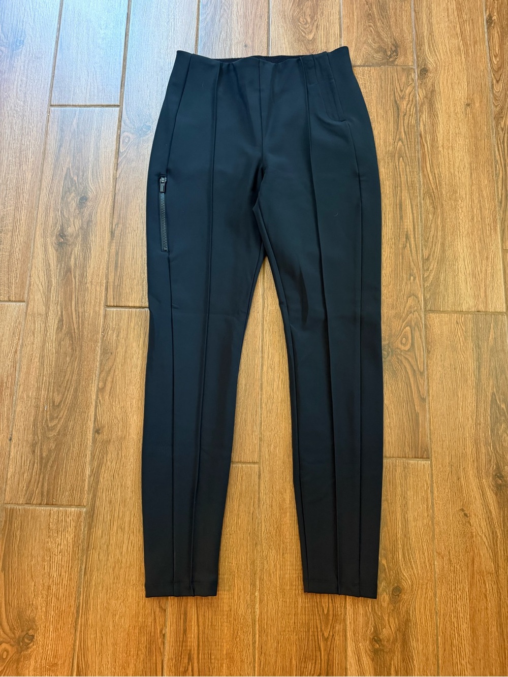 Athleta Women’s Black Pants Pull On Skinny Leg Size 10T